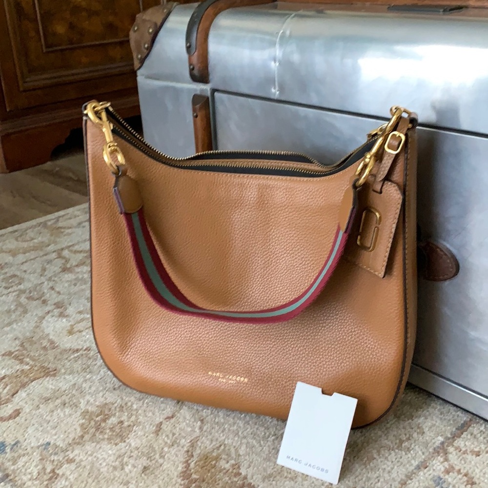 Marc Jacoba Saddle color Hobo Bag!!! Extremely sof